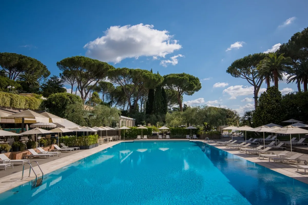 Rome Cavalieri pool