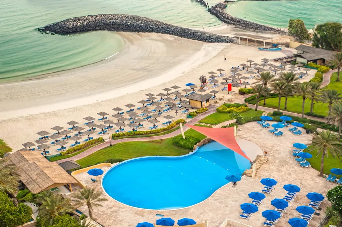Hotel pool day pass in Sharjah