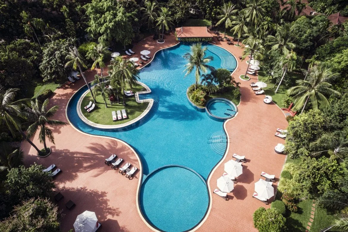 Sofitel Angkor Phokeethra Golf & Spa Resort pool