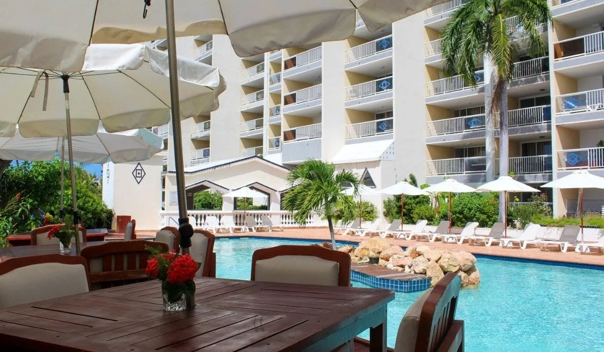 Sapphire Beach Club Resort pool