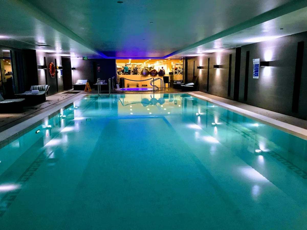Shangri-La Sydney indoor pool