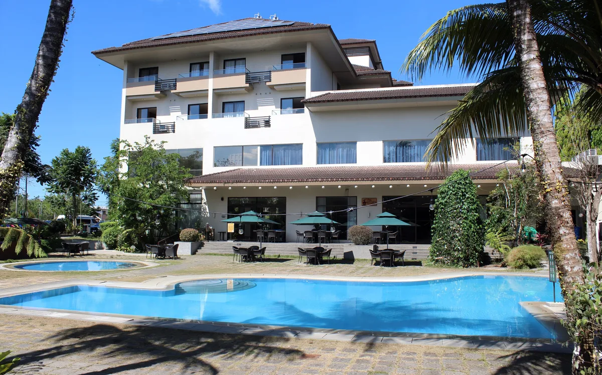 Hotel Kimberly Tagaytay pool