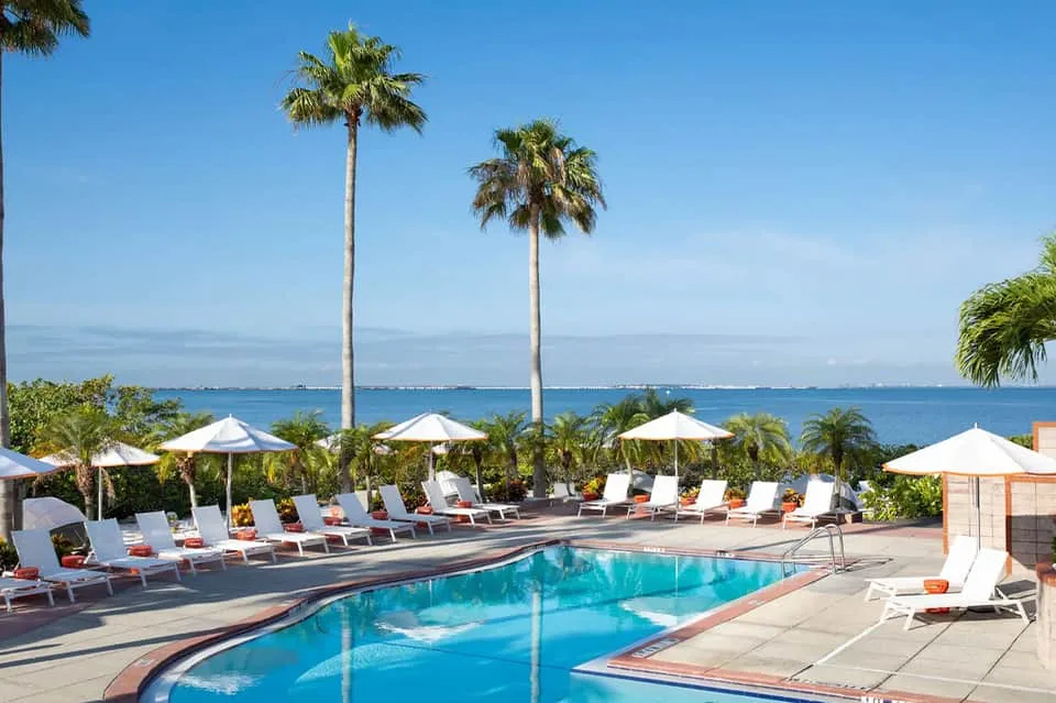 Hotel pool day pass in Tampa