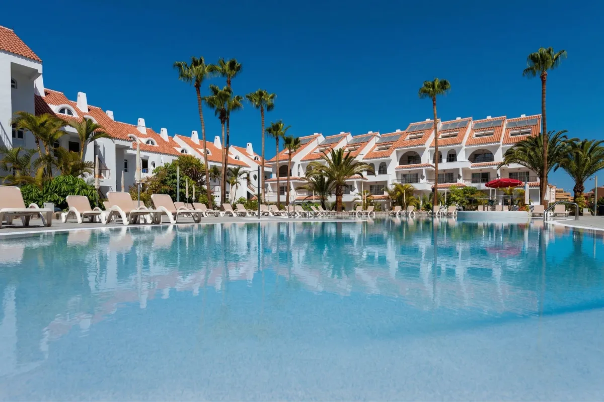 Paradise Park Fun Lifestyle Hotel pool day pass