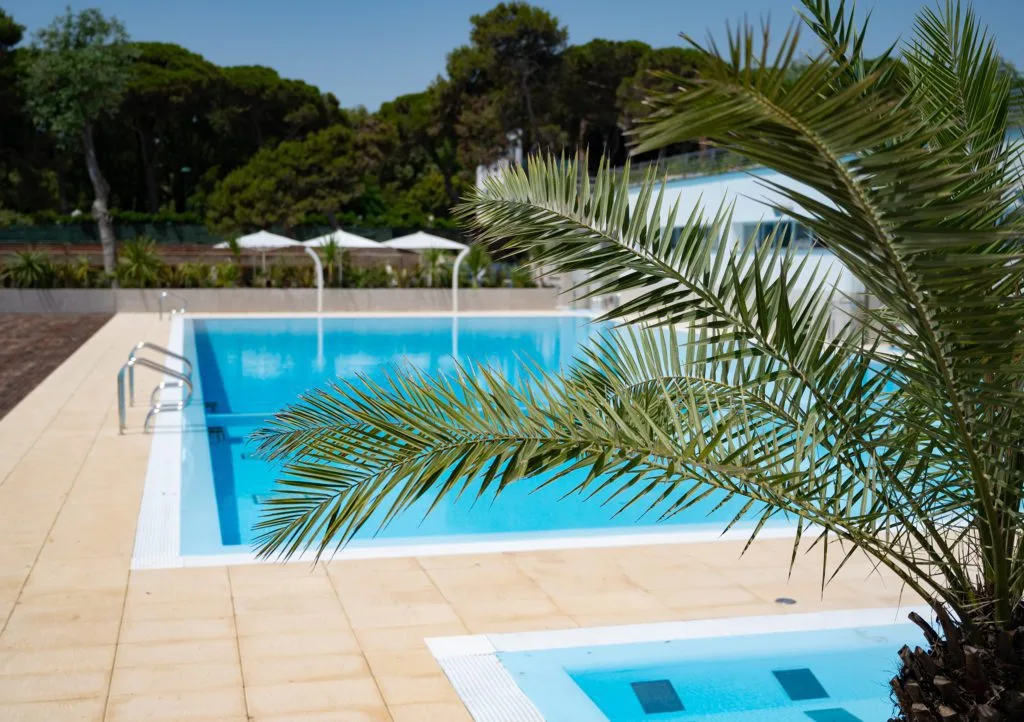 Hotel pool day pass in Venice Lido