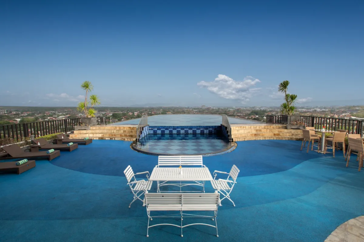 Indoluxe Hotel Jogjakarta pool